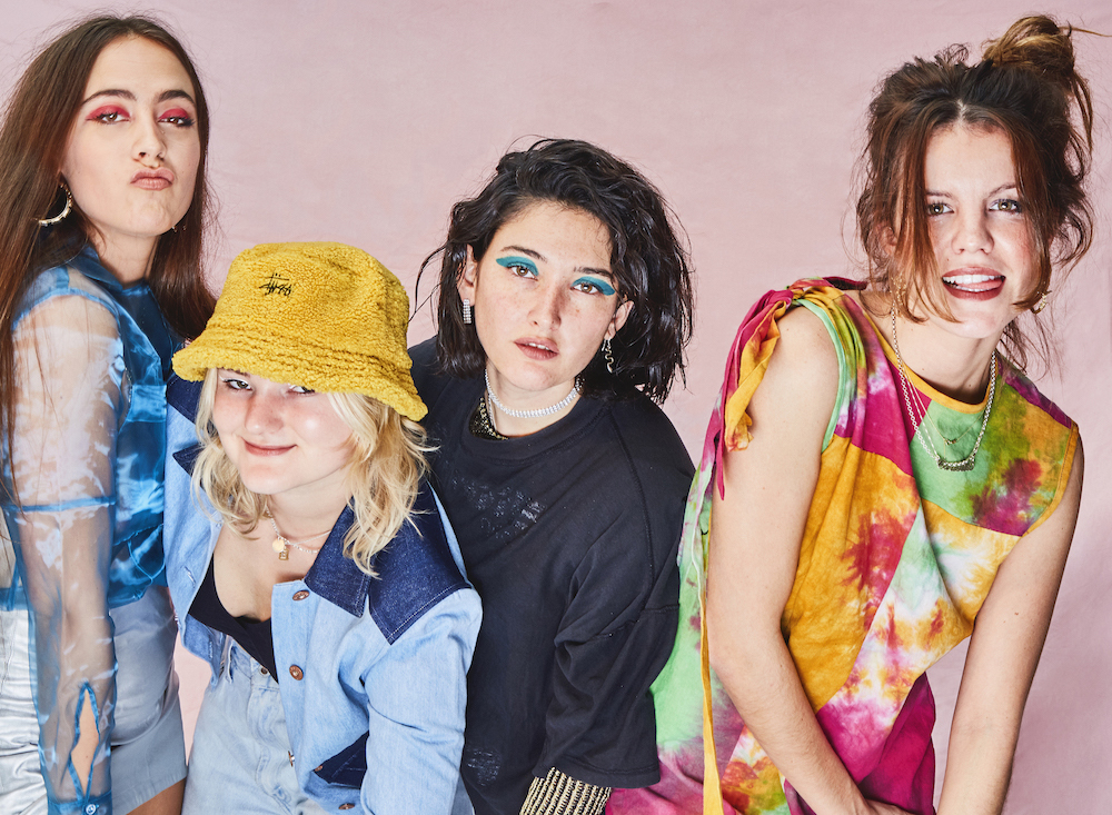 HINDS announce new album THE PRETTIEST CURSE out on April 3rd